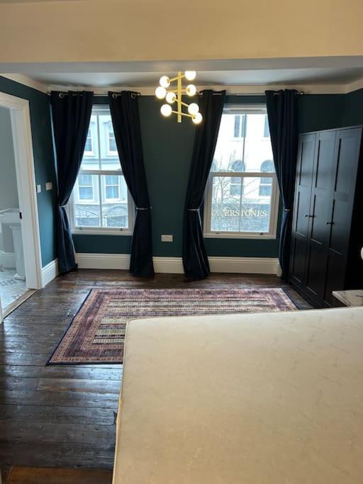 Patrick Street Townhouse Daire Cork Dış mekan fotoğraf